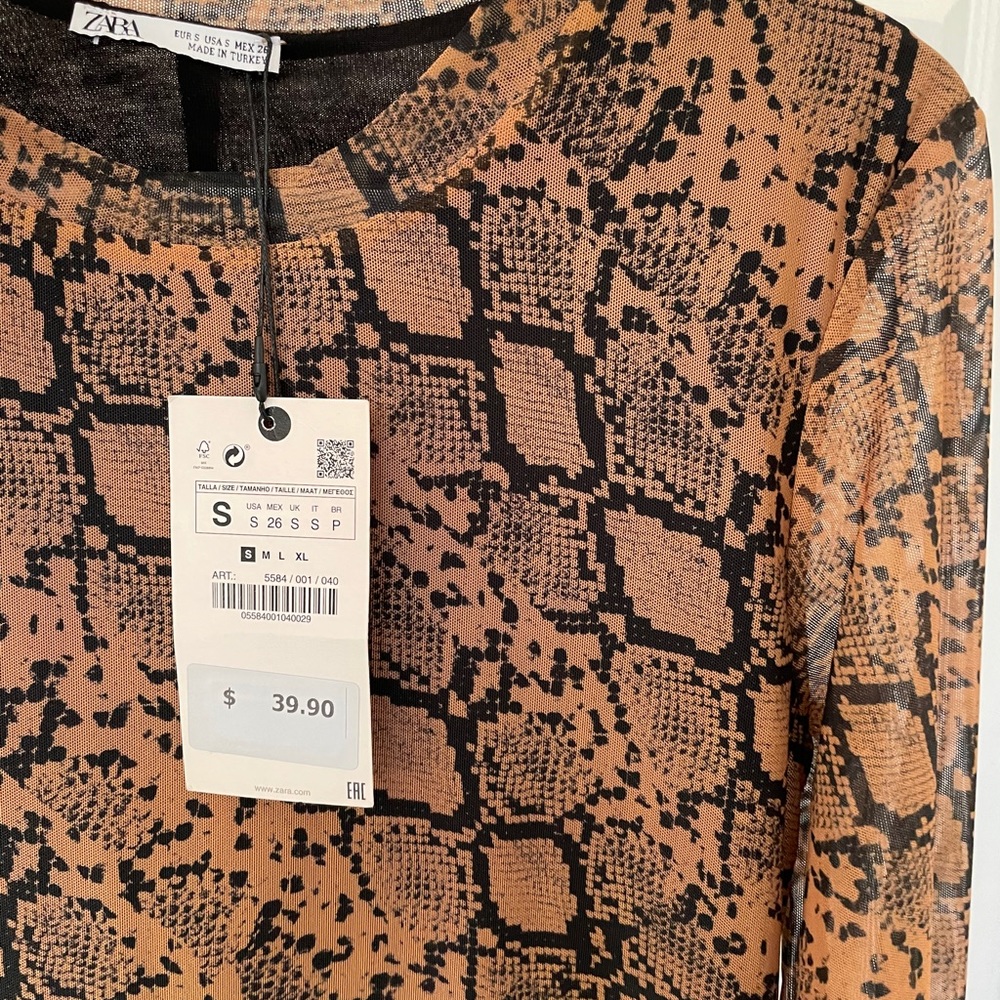 Full length dress - Picture 2 of 3